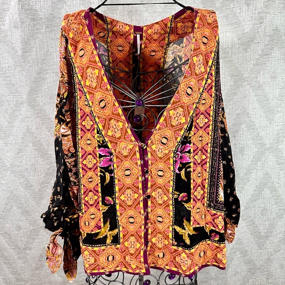 NWT Free People Catch me if you can floral boho v neck blouse size M - Picture 3 of 12